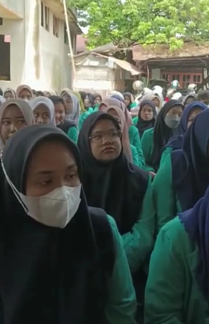 Menumbuhkan Jiwa Entrepreneurship, Mahasiswa Prodi Kesmas Mengunjungi Dunia Usaha