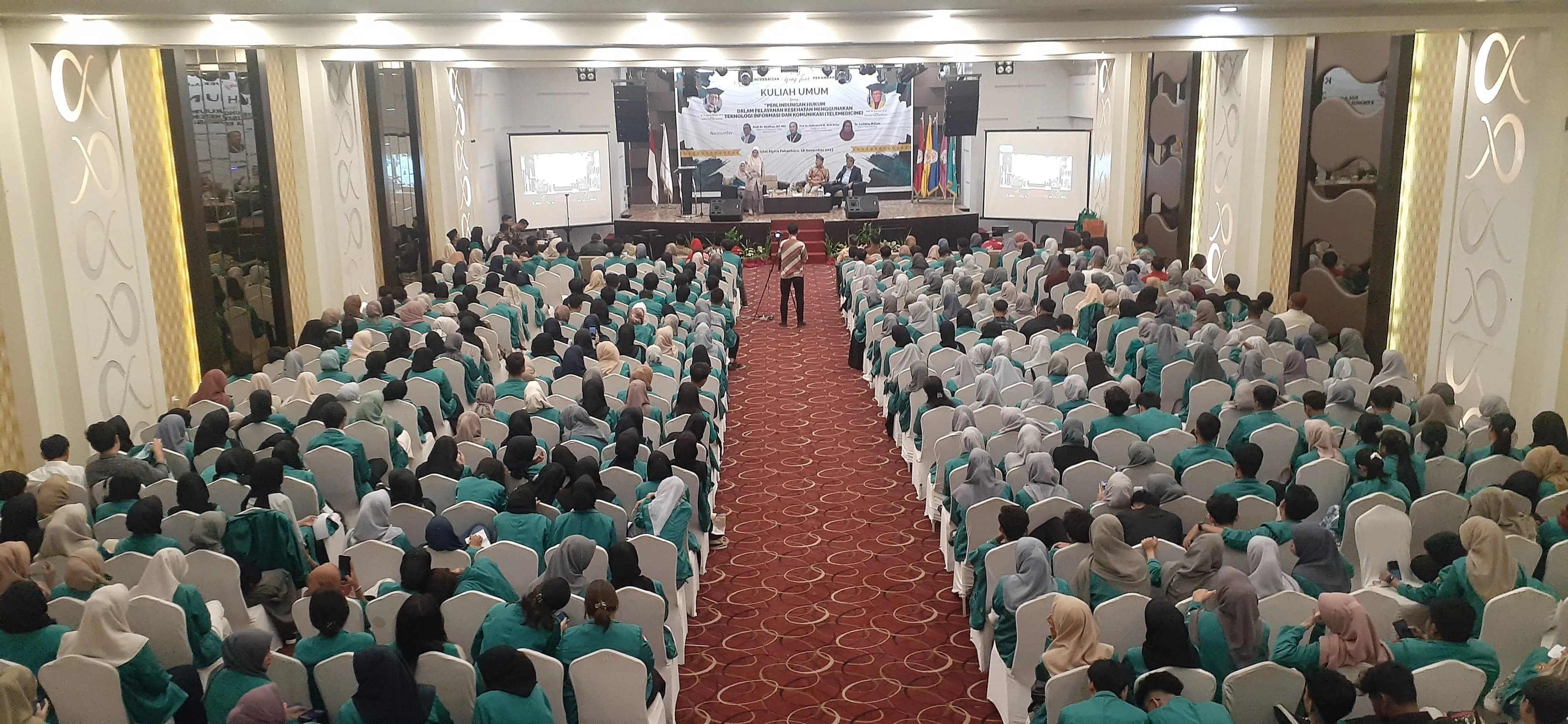 Tiga Pakar; Bidang Hukum, Kesehatan dan Telekomunikasi  Informasi Beri Kuliah Umum Mahasiswa Baru Universitas Hang Tuah Pekanbaru
