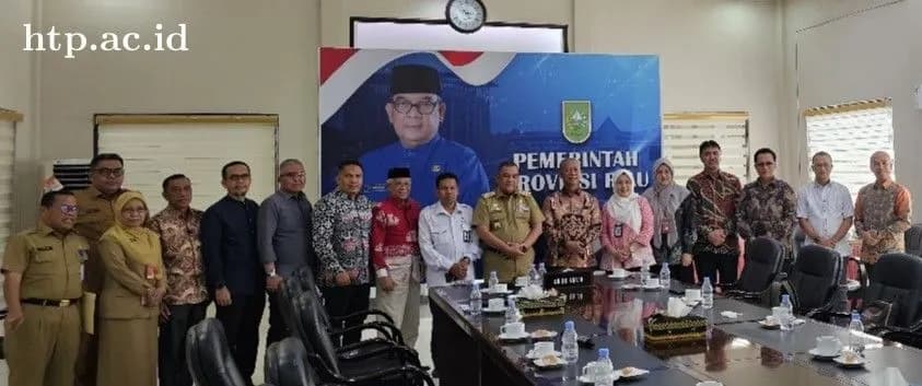 Rektor UHTP dan Plt Kepala LLDIKTI XVII Audiensi Bersama Gubernur Riau