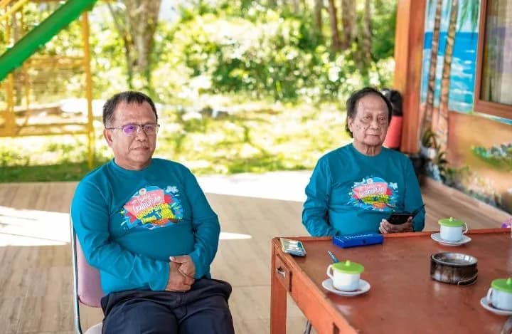 Family Gathering UHTP Tahun 2024 Rektor UHTP : Kita adalah Sama, Tidak Ada Perbedaan Satu Dengan Yang Lain, Duduk Sama Rendah, Berdiri Sama Tinggi. 