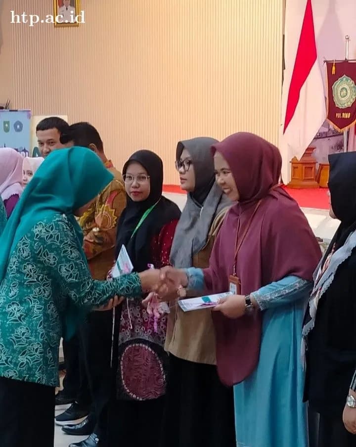 Universitas Hang Tuah Pekanbaru Dukung Gerakan Mahasiswa Peduli Stunting Melalui Kerja Sama dengan TP PKK Provinsi Riau