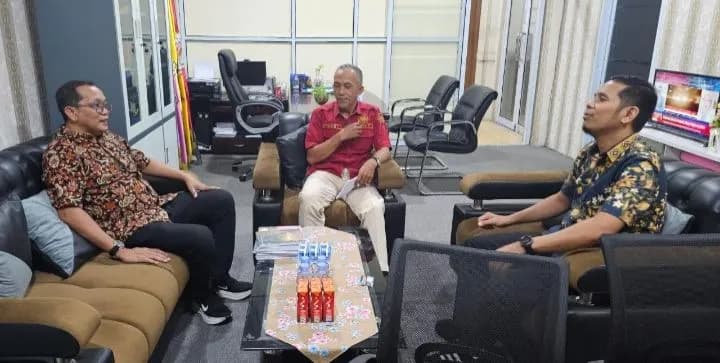 Wakil Rektor 4 Universitas Indonesia Timur Audiensi ke Universitas Hang Tuah Pekanbaru; Membangun Sinergi Konkret Pelaksanaan Tri Dharma Perguruan Tinggi