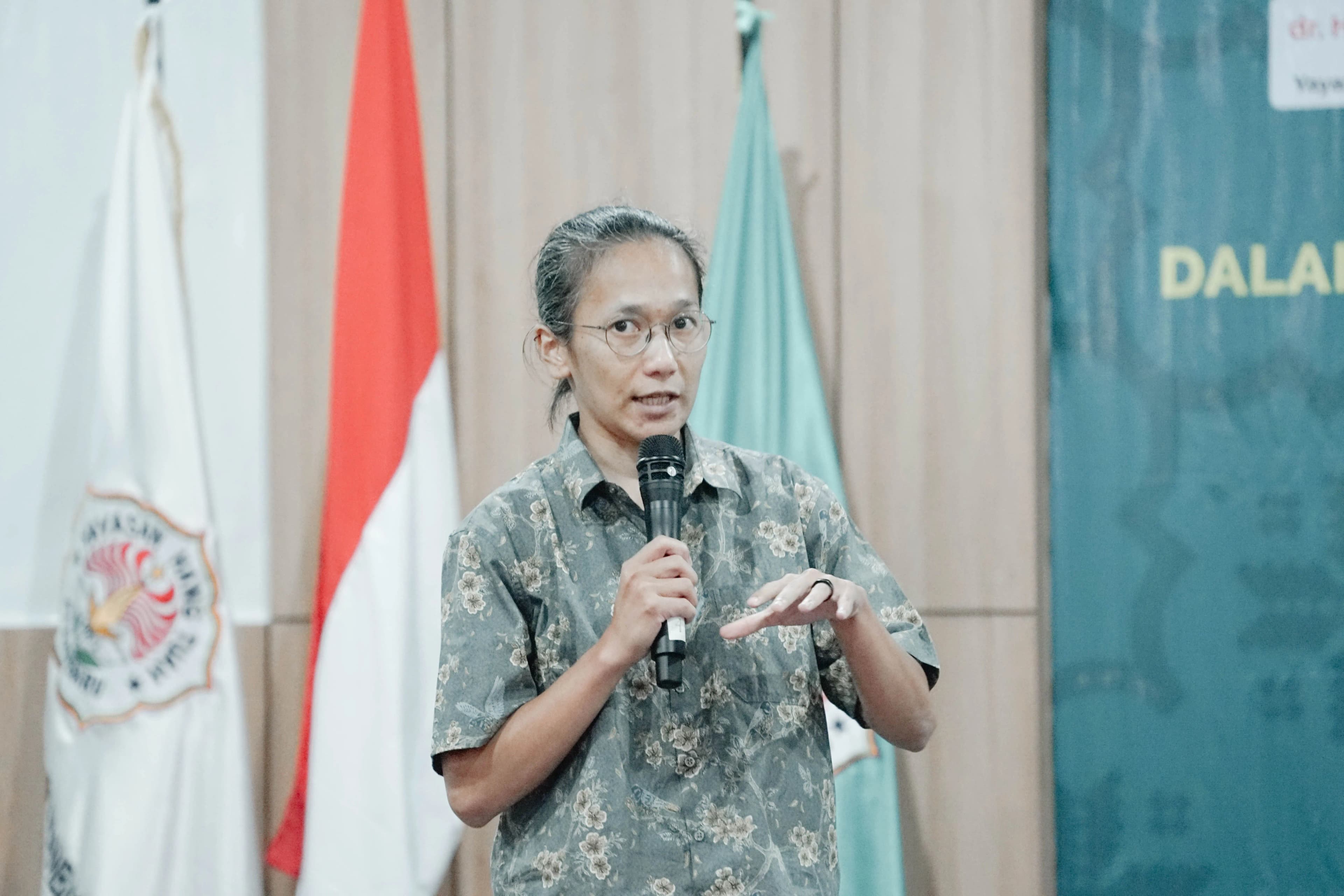 DARI JERMAN KE PEKANBARU, PRAKTISI IT BAGIKAN WAWASAN TEKNOLOGI GLOBAL KEPADA MAHASISWA UHTP