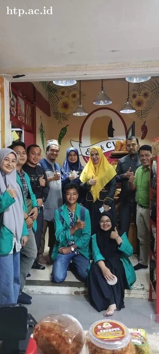 Menumbuhkan Jiwa Entrepreneurship, Mahasiswa Prodi Kesmas Mengunjungi Dunia Usaha