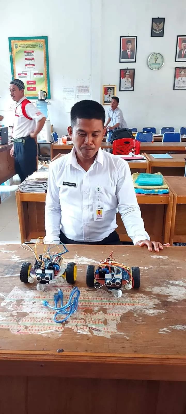 Dosen FILKOM UHTP Mengadakan In House Training di SMKN 1 Tuah Kemuning INHIL