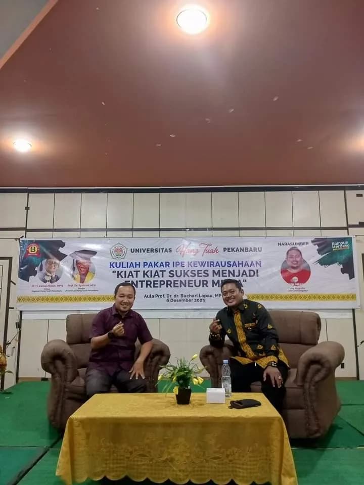 Kuliah Pakar IPE Kewirausahaan KIAT-KIAT SUKSES MENJADI ENTREPRENEUR MUDA