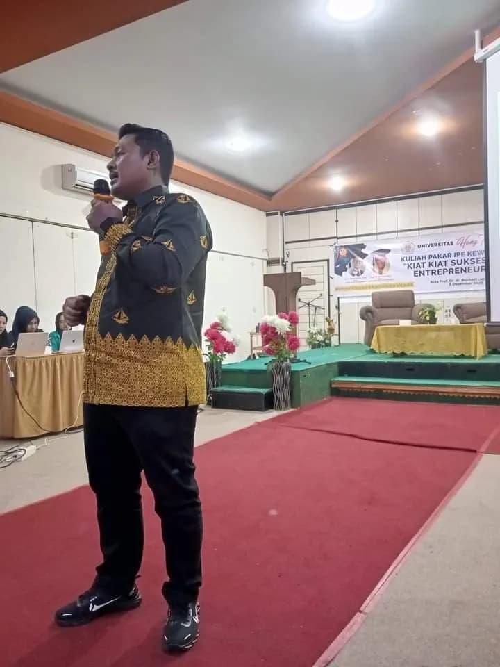 Kuliah Pakar IPE Kewirausahaan KIAT-KIAT SUKSES MENJADI ENTREPRENEUR MUDA