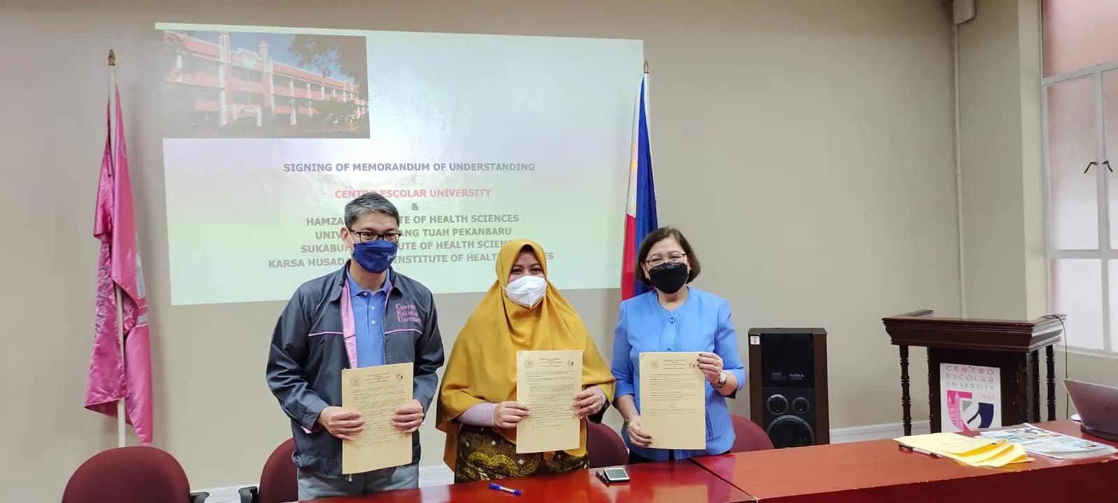 Kunjungan UHTP Ke Kedubes RI Manila