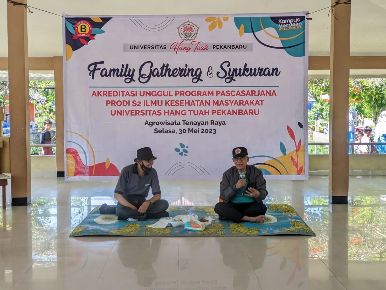 Family Gathering dan Syukuran Akreditasi Unggul Prodi Pascasarjana UHTP 