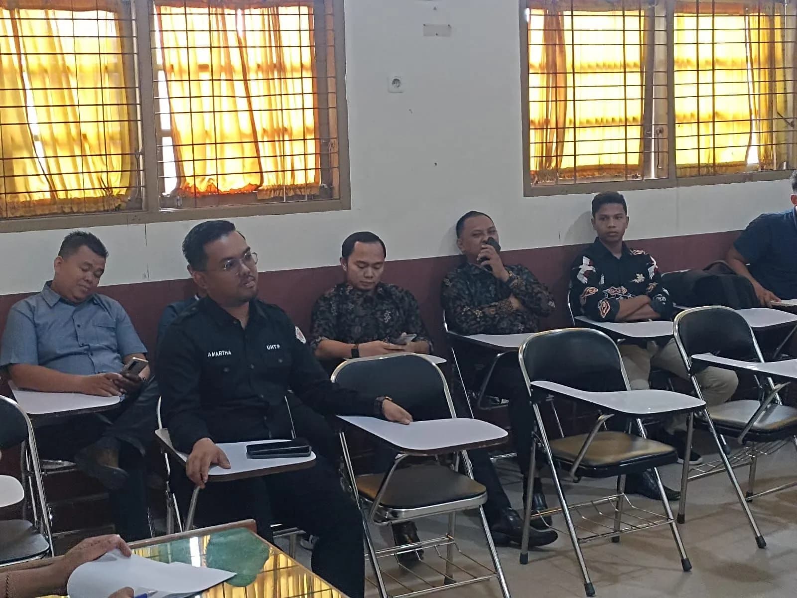 Biro Administrasi Umum dan Keuangan UHTP Menggelar Rapat Tahunan Evaluasi Kinerja Tenaga Kependidikan 