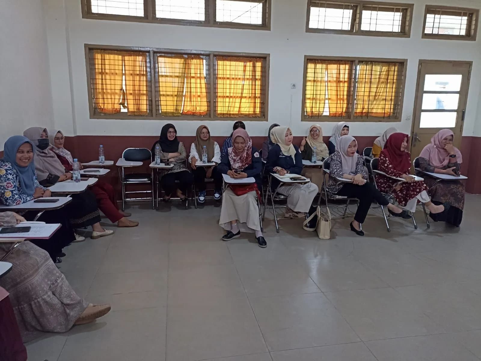 Biro Administrasi Umum dan Keuangan UHTP Menggelar Rapat Tahunan Evaluasi Kinerja Tenaga Kependidikan 