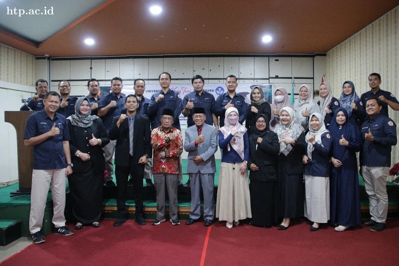 Rektor UHTP Melantik 5 Pejabat Struktural DiLingkungan Universitas Hang Tuah Pekanbaru