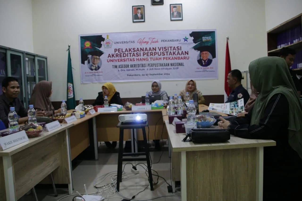 Visitasi Akreditasi Perpustakaan Universitas Hang Tuah Pekanbaru 
