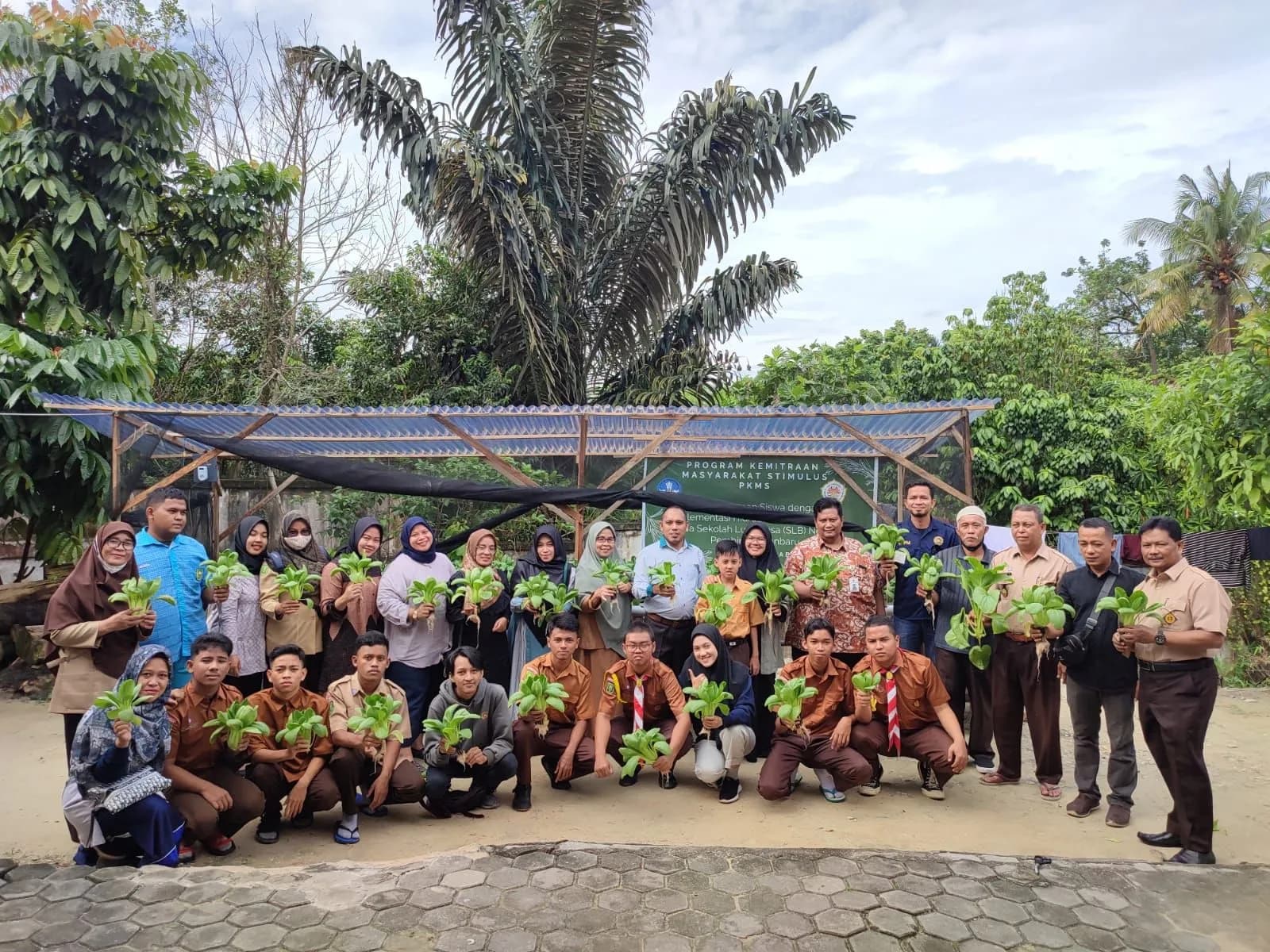 Tim PKM UHTP di SLBN Pembina Pekanbaru  
