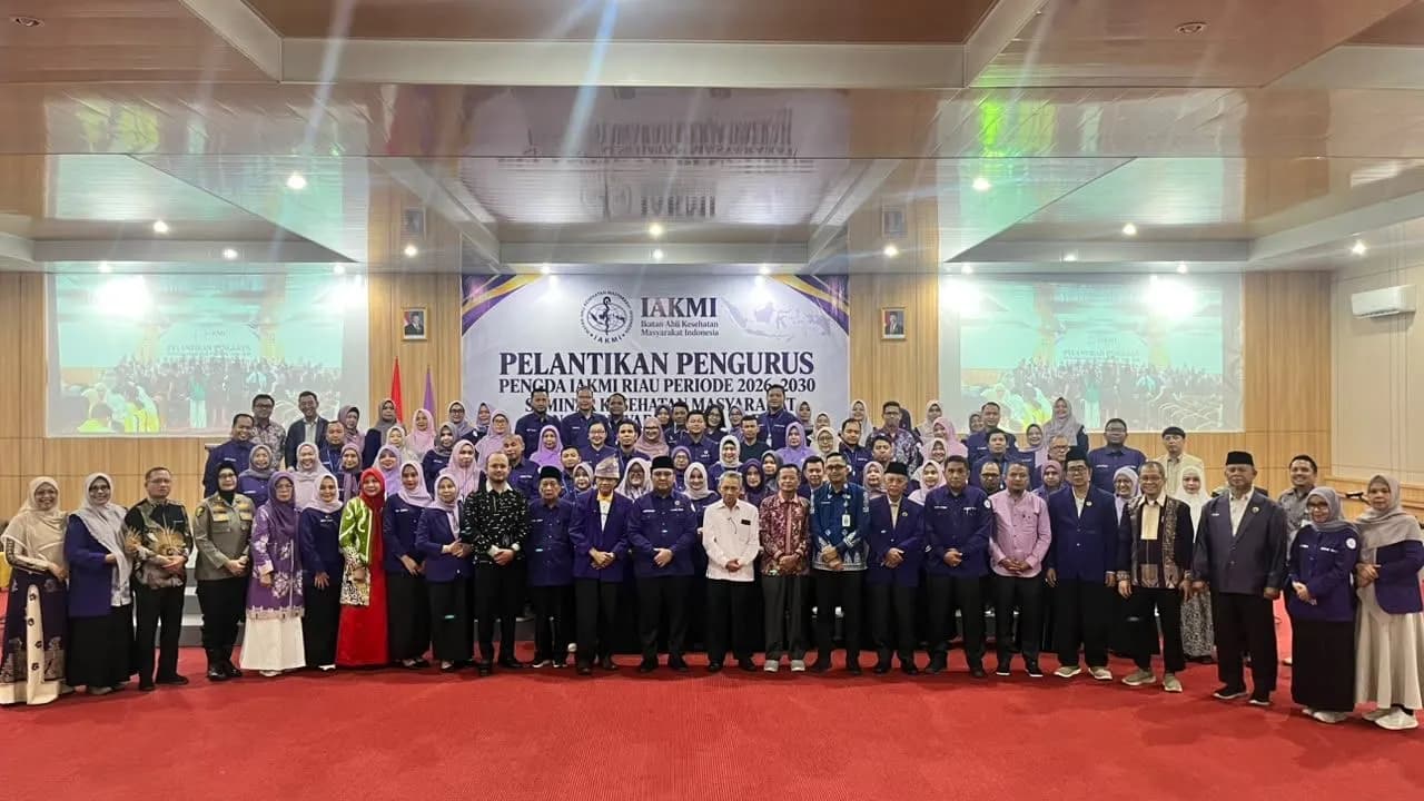 PIMPINAN DAN CIVITAS AKADEMIKA UNIVERSITAS HANG TUAH PEKANBARU UCAPKAN SELAMAT DAN SUKSES KEPADA ASSOC. PROF. Dr. JASRIDA YUSNITA, SKM., M.Kes SEBAGAI KETUA PENGURUS DAERAH IAKMI PROVINSI RIAU PERIODE 2026–2030