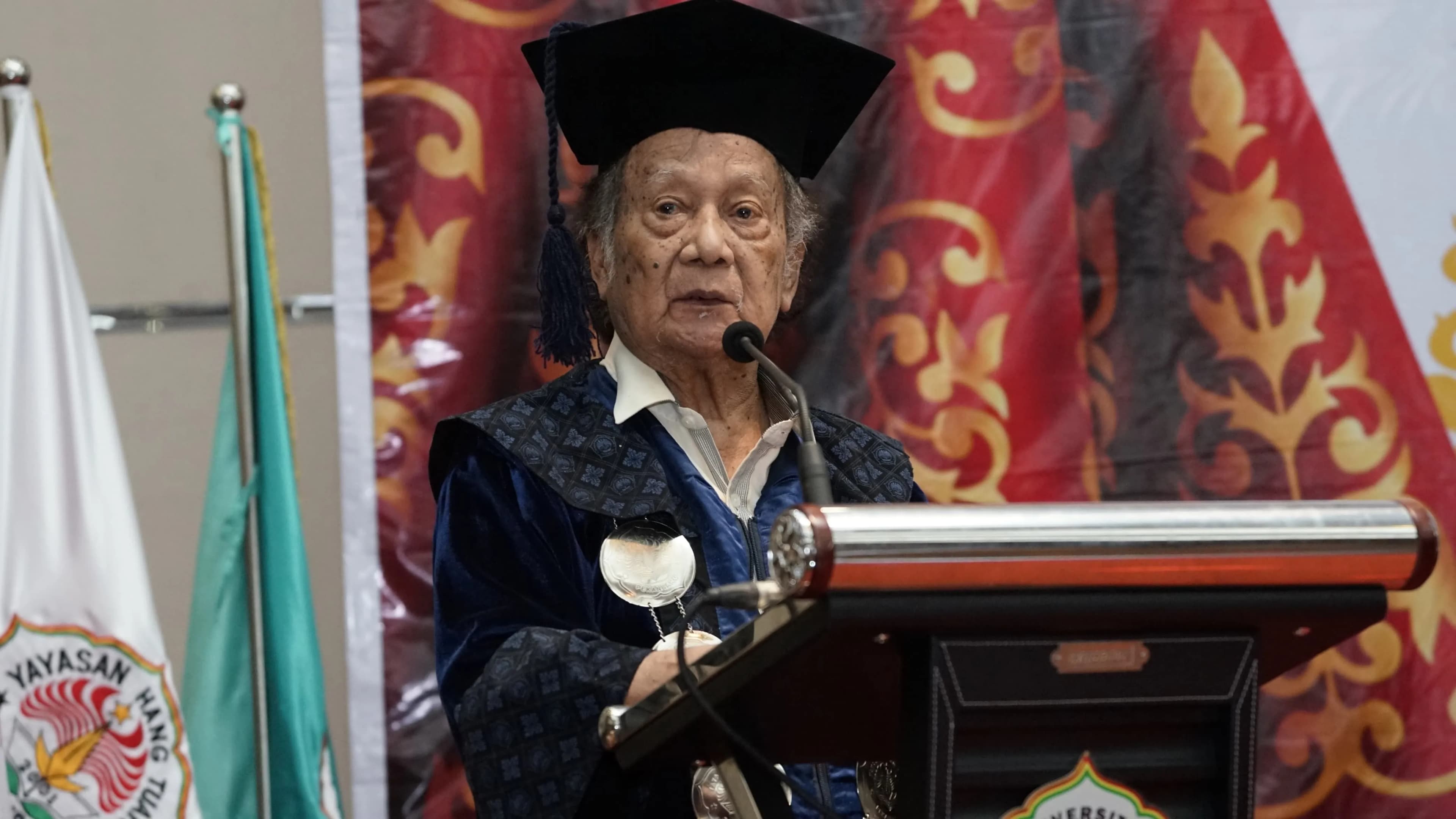 Wisuda ke-9 Periode Oktober 2026 Universitas Hang Tuah Pekanbaru Meningkatkan Kerja sama Dengan Pakar IT Teknologi Informasi dari Jerman