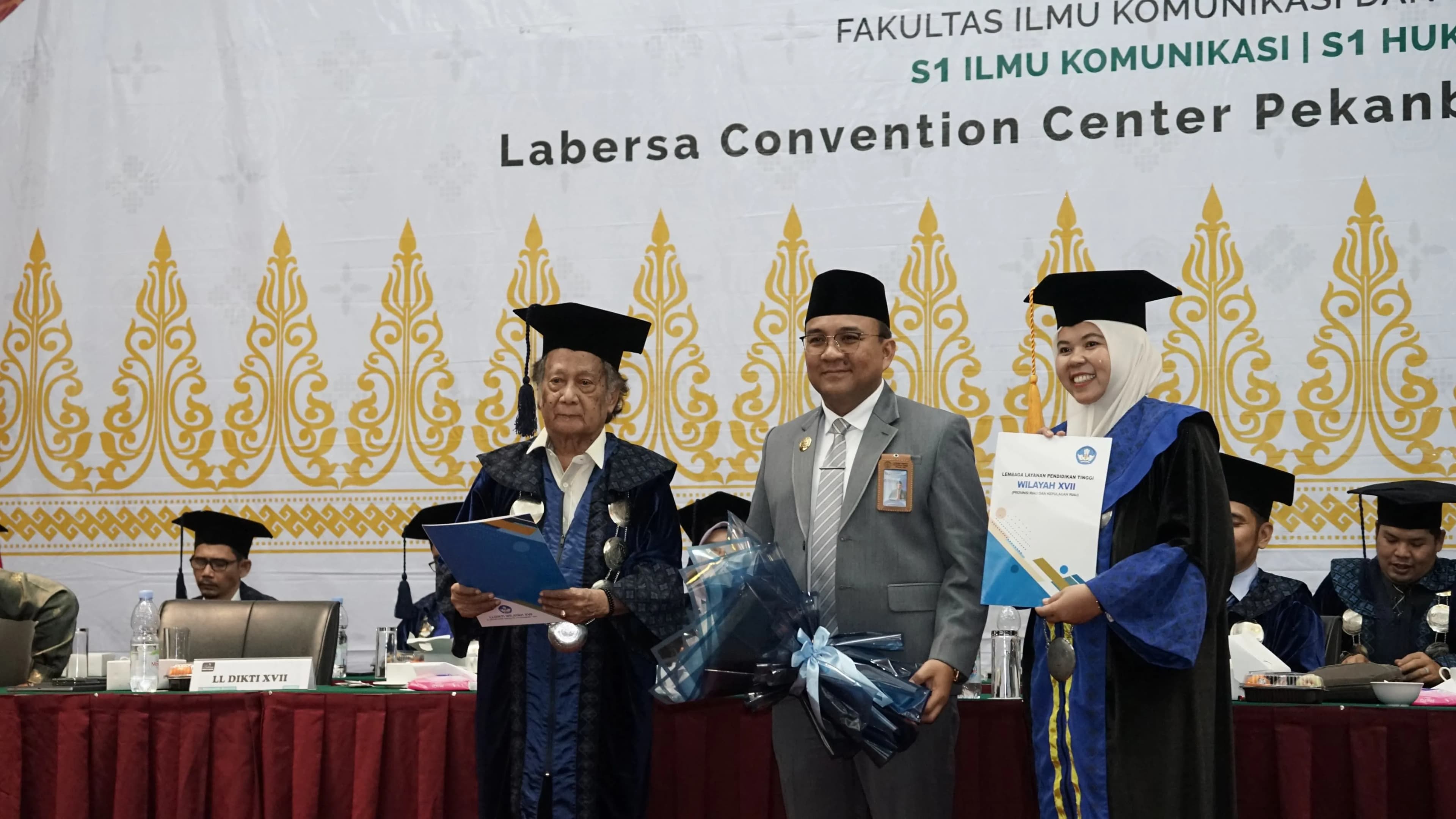 Wisuda ke-9 Periode Oktober 2026 Universitas Hang Tuah Pekanbaru Meningkatkan Kerja sama Dengan Pakar IT Teknologi Informasi dari Jerman